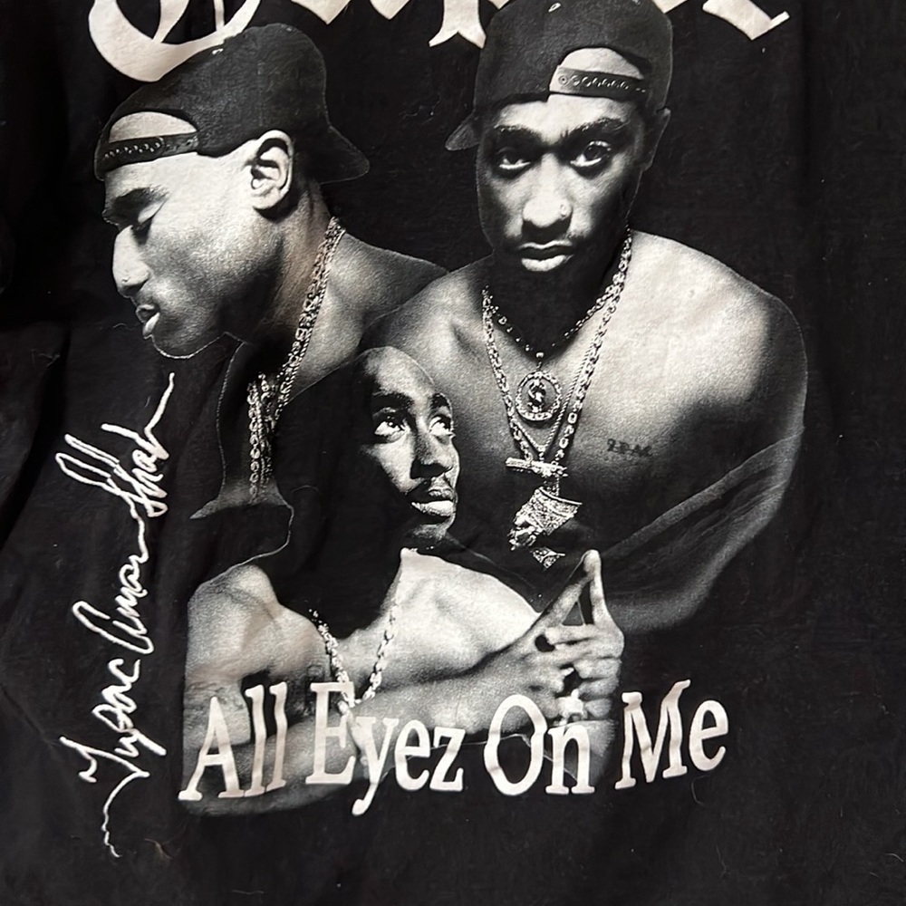 VTG - 2pac T- Shirt - Adult Small - All Eyes On Me - Like New - Picture 2 of 3